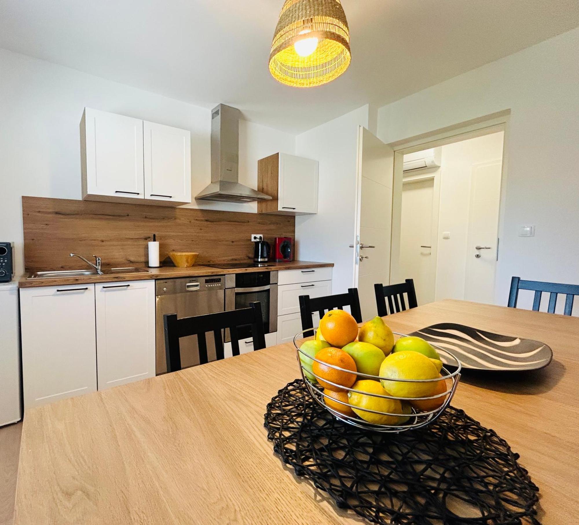 Apartma Jana Zirovnica Eksteriør bilde